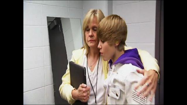 Justin Bieber: Never Say Never - Clip Vocal Chords