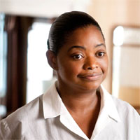 MINNY JACKSON (OCTAVIA SPENCER)