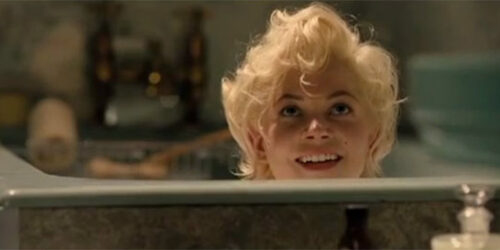 Michelle Williams in vasca da bagno