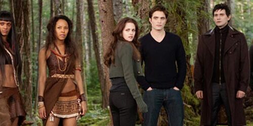 Twilight Breaking Dawn Parte 2: Edward, Bella e clan in foto