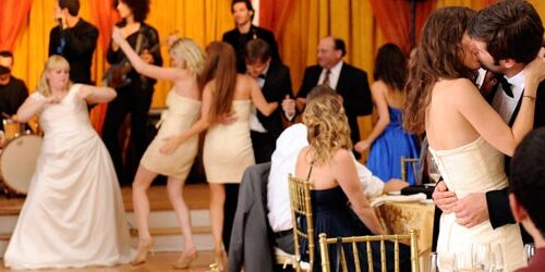 Wedding Party: trailer, immagini, locandina e sinossi del film con Kirsten Dunst