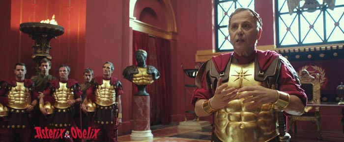 Clip Cesare e il Senato - Asterix e Obelix al servizio di Sua Maestà