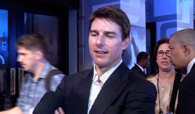 Intervista a Tom Cruise sul red carpet di Rio de Janeiro - Oblivion