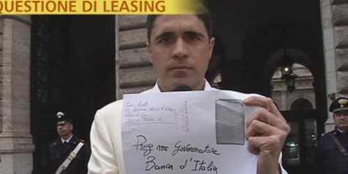 Striscia la Notizia, Moreno Morello tenta di entrare nella Banca d’Italia