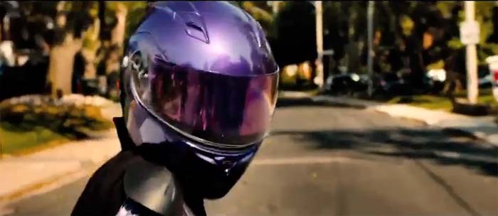 Clip Hit Girl corre in moto a casa - Kick-Ass 2