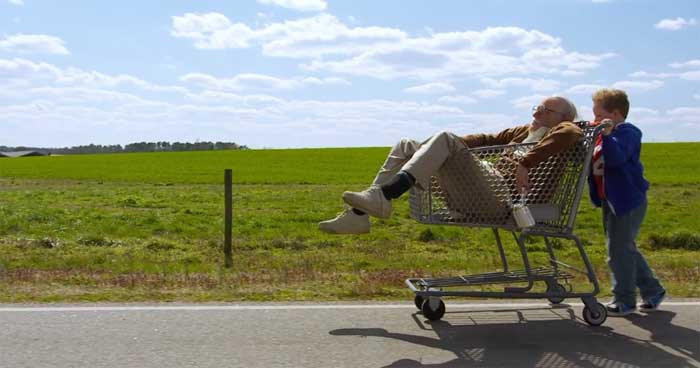 Trailer - Jackass Presents: Bad Grandpa