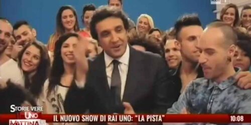 La Pista: Flavio Insinna presenta il nuovo show di Rai1 La Pista: Flavio Insinna presenta il nuovo show di Rai1