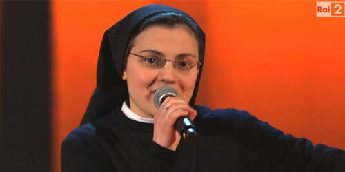 The Voice of Italy: Suor Cristina già fenomeno mondiale