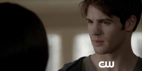 Clip 5×18 The Vampire Diaries – Resident Evil