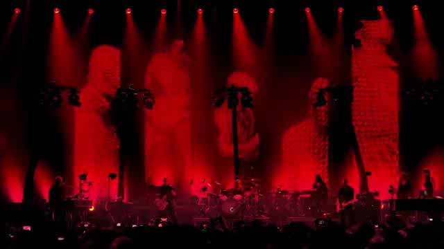 Clip Red Rain - Back To Front - Peter Gabriel Live in London