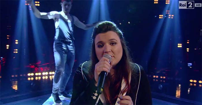 The Voice 2014, Live 4: Giorgia Pino canta 'Vivimi'