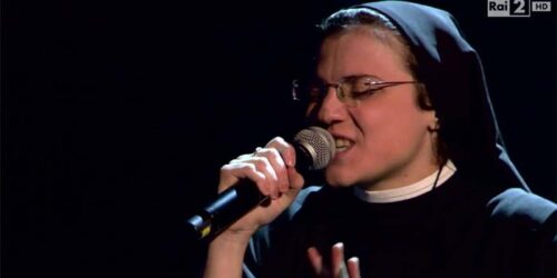 The Voice 2014, Live 4: Suor Cristina Scuccia canta ‘The time of my life’