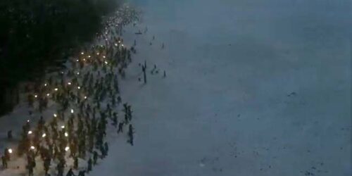 Clip 4×09 Game of Thrones – Wildlings March on the Wall