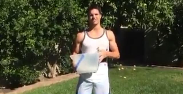 Ice Bucket Challenge: Robbie Amell