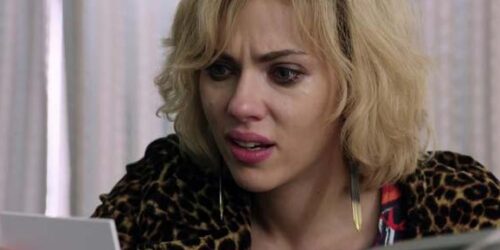 Clip Cosa c’è nella valigetta – Lucy di Luc Besson