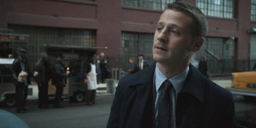 Gotham – 1×05 Viper – Clip With His Bare Hands