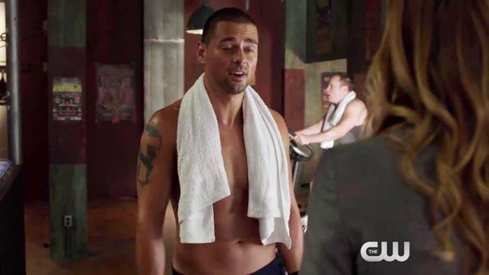 Arrow 3x03 Corto Maltese - Clip 2