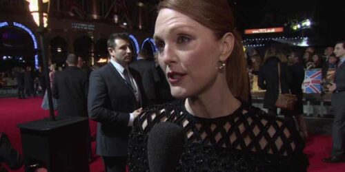 Intervista a Julianne Moore – Hunger Games: Il canto della rivolta – Parte 1 [Premiere Londra]