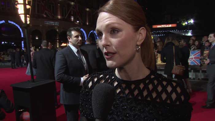 Intervista a Julianne Moore - Hunger Games: Il canto della rivolta - Parte 1 [Premiere Londra]