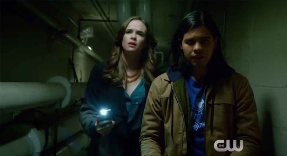 The Flash - 1x09 The Man in the Yellow Suit - Clip