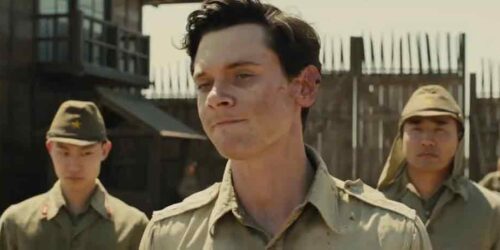 Unbroken di Angelina Jolie - Jack O'Connell è Louis Zamperini