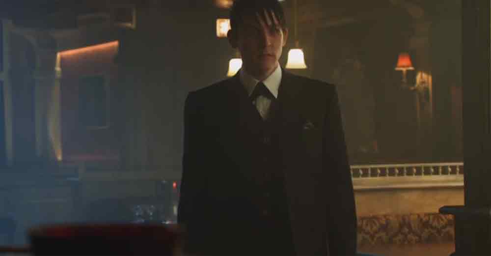 Gotham - 1x13 Welcome Back, Jim Gordon - Clip What Do You Think, Mother?