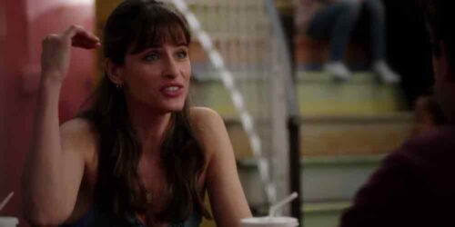 Togetherness – 1×02 Handcuffs -Clip 2
