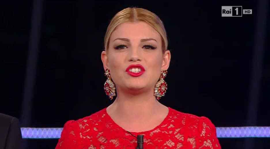 Sanremo 2015: Ingresso di Emma - 2a serata - 11 Febbraio 2015