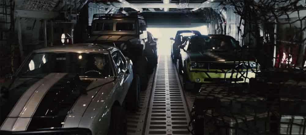 Fast and Furious 7 - Clip Lancio dall'aereo