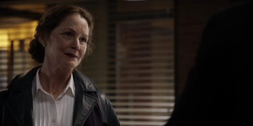 Wayward Pines – 1×07 Betrayal – Clip Can I Help you?