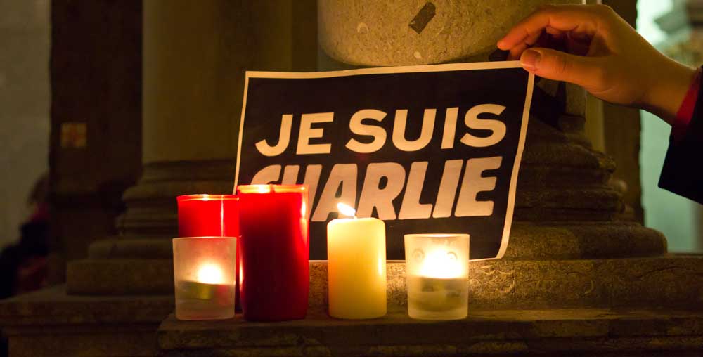 History racconta Parigi sotto attacco