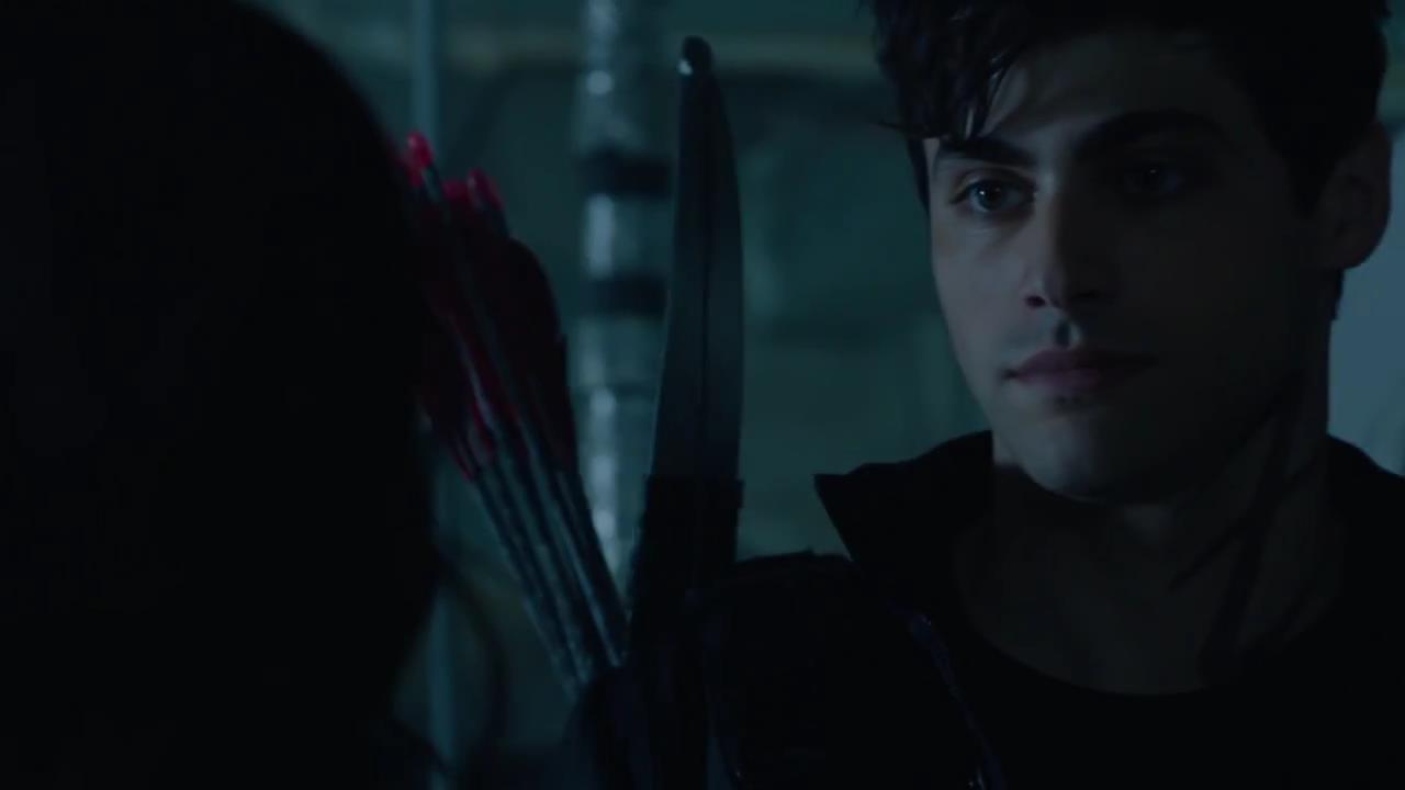 Shadowhunters 1x03 - Sneak Peek Alec e Izzy