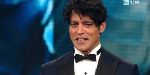 Sanremo 2016 – Gabriel Garko sul palco dell’Ariston