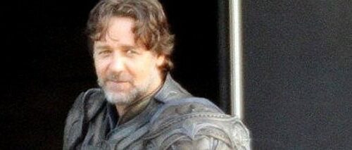 Russell Crowe twetta lo scontro contro Generale Zod in ‘Man of Steel’