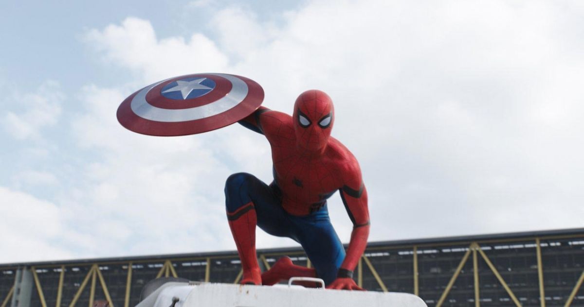 spider-man-tom-holland-nel-nuovo-costume-debutta-in-captain-america-civil-war