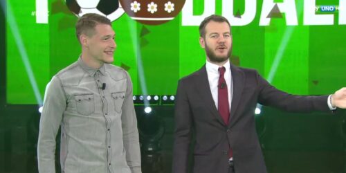 EPCC – Andrea Belotti gioca a Foodball a E poi c’è Cattelan