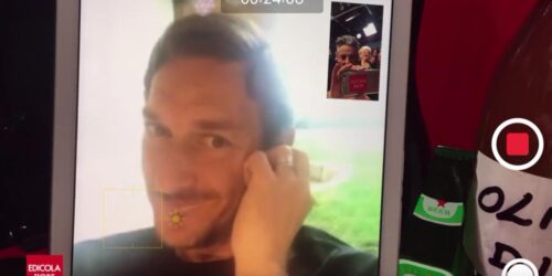 Edicola Fiore – in casa Totti con Ilary Blasi (clip 28 aprile 2017)