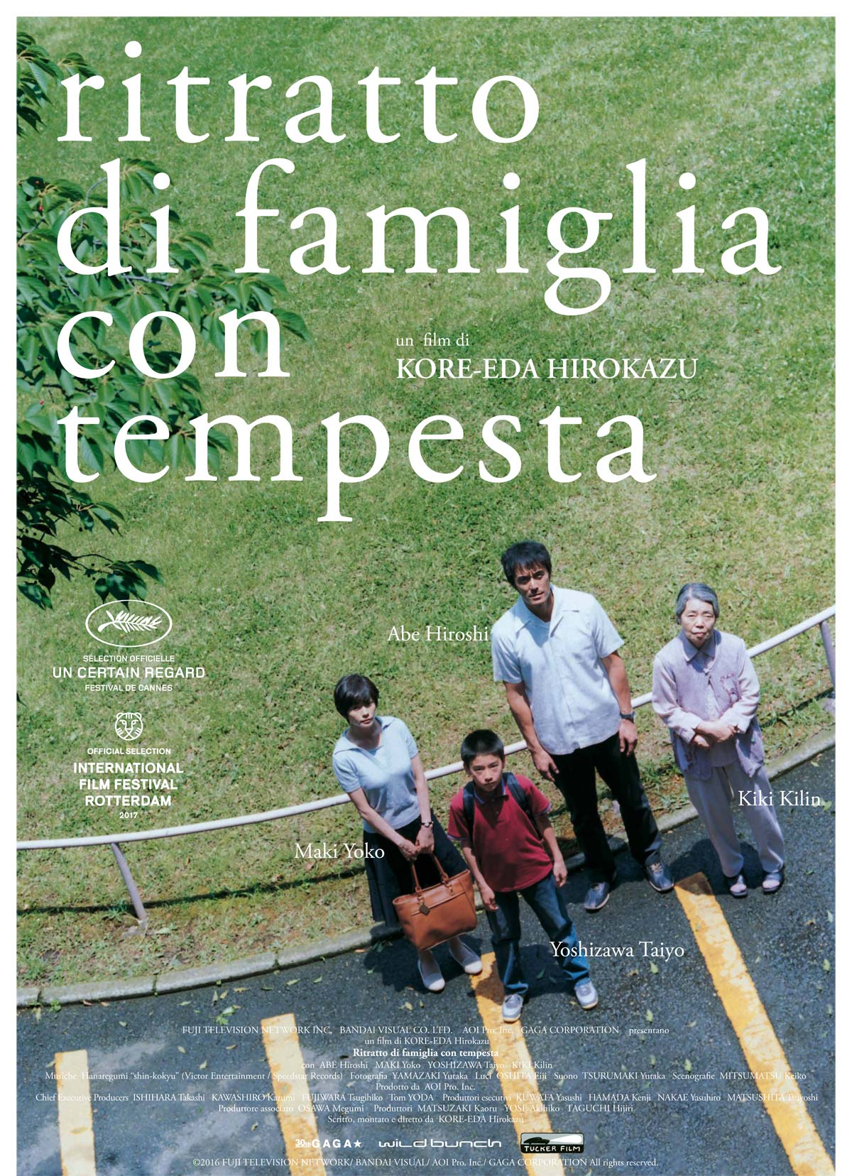 Galleria fotografica di Ritratto di Famiglia con Tempesta