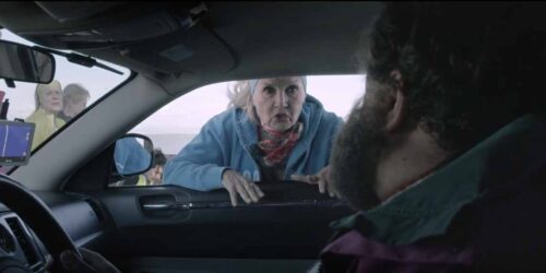 Clip I consigli di mamma dal film Easy – Un viaggio facile facile