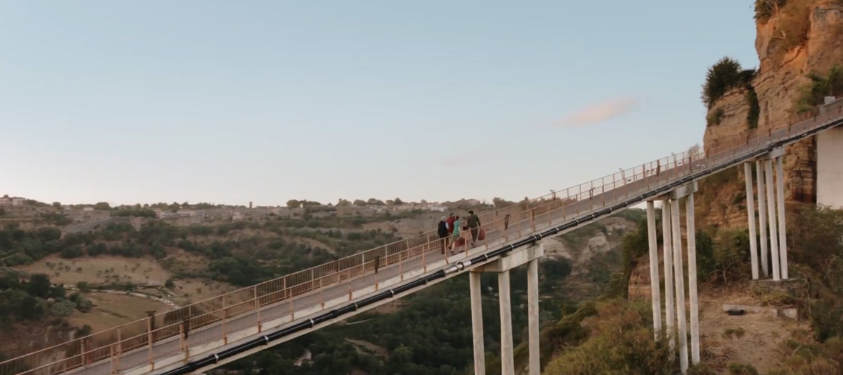 Puoi Baciare Lo Sposo - Clip Civita di Bagnoregio