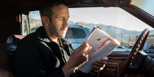 Get Shorty, la serie black comedy con Chris O’Dowd e Ray Romano su TIMvision