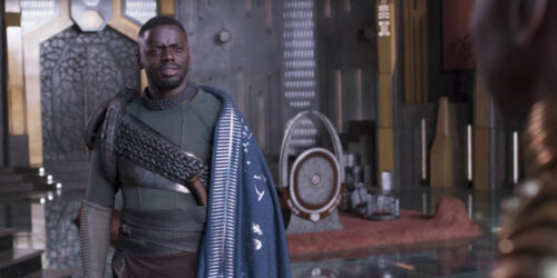 Black Panther – Okoye e W’Kabi discutono sul futuro del Wakanda (scena eliminata)