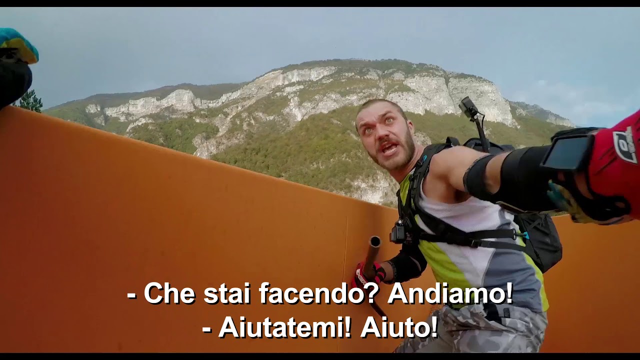 Clip Dark Rider dal film Ride di Jacopo Rondinelli