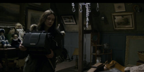 Clip Sembra la Casa di Rob Zombie dal film Ghostland – La casa delle bambole di Pascal Laugier