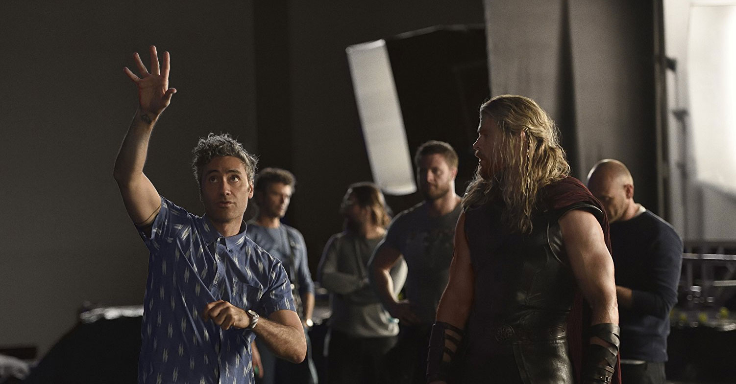 Taika Waititi e Chris Hemsworth in Thor: Ragnarok (2017)