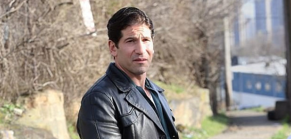Nuove immagini di Jon Bernthal nel film prequel de I Soprano [credit: Jon Bernthal (Instagram)]