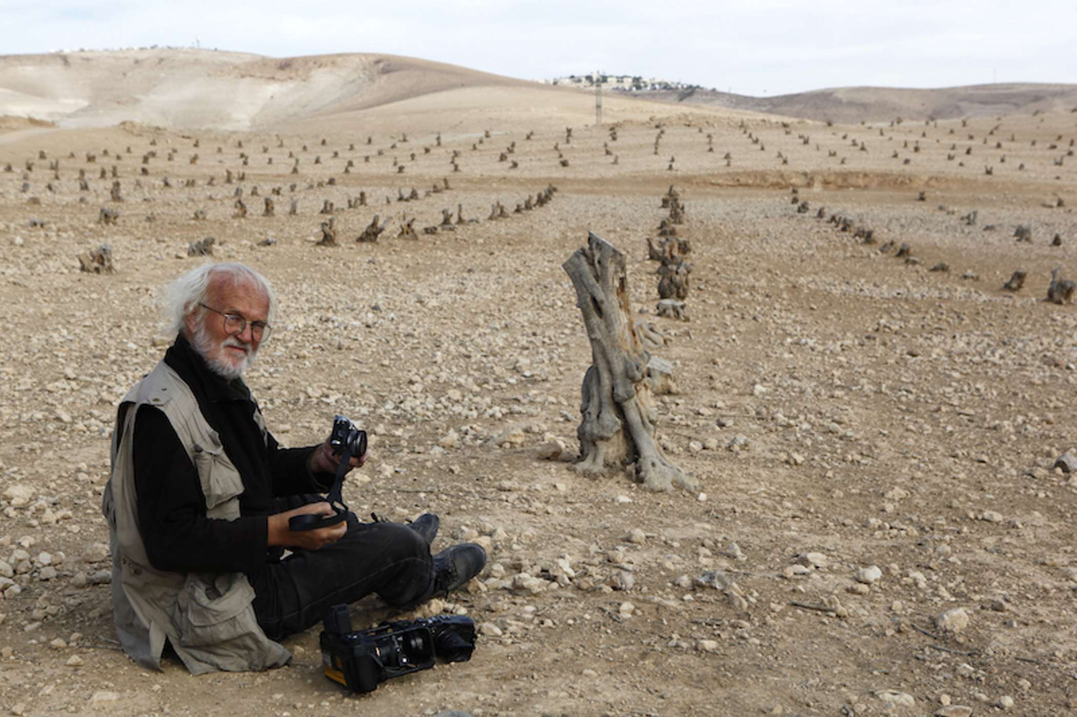 Koudelka - Shooting Holy Land [credit: Copyright Gilad Baram; courtesy of Ufficio Stampa Sky]