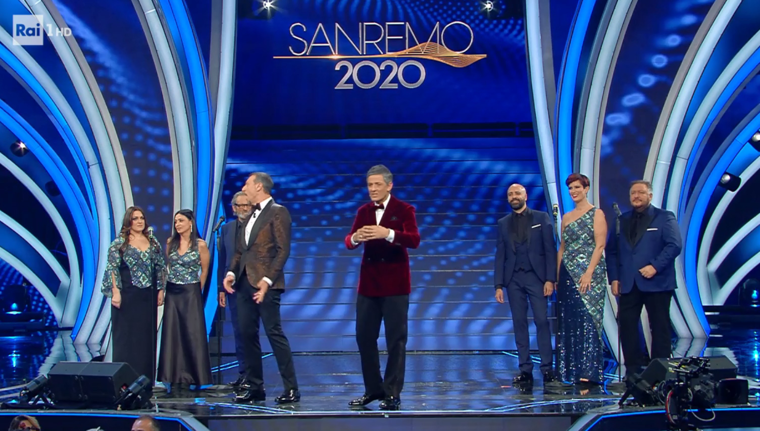 Fiorello apre la seconda serata di Sanremo 2020