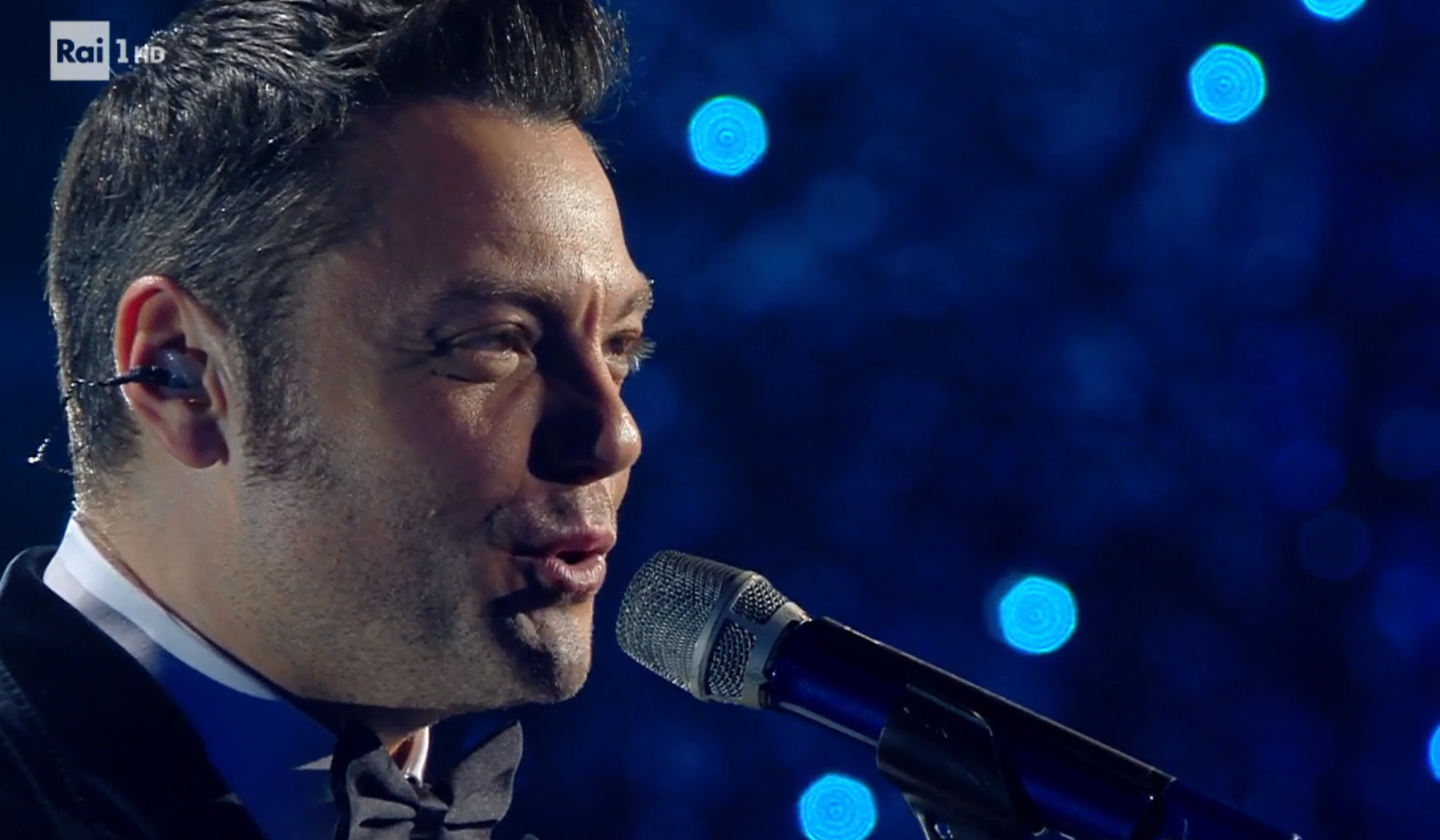 Tiziano Ferro nella Quarta Serata di Sanremo 2020