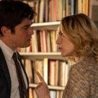 Gli infedeli, recensione del film con Valerio Mastandrea e Riccardo Scamarcio